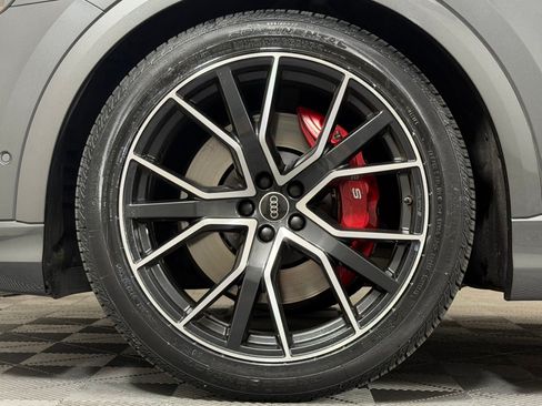 Used 2022 Audi SQ8 Prestige AWD/4WD image 12