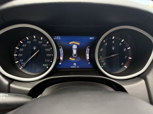 Used 2018 Maserati Ghibli GranSport RWD image 24