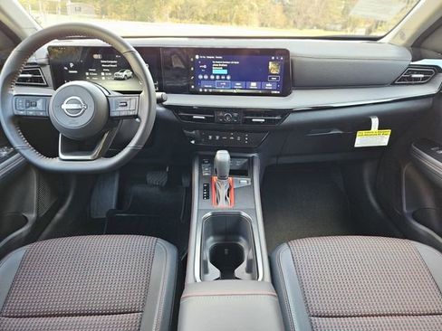 New 2026 Nissan Kicks SR FWD image 14