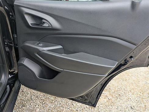 New 2026 Chevrolet Trax RS w/ Sunroof Package image 28