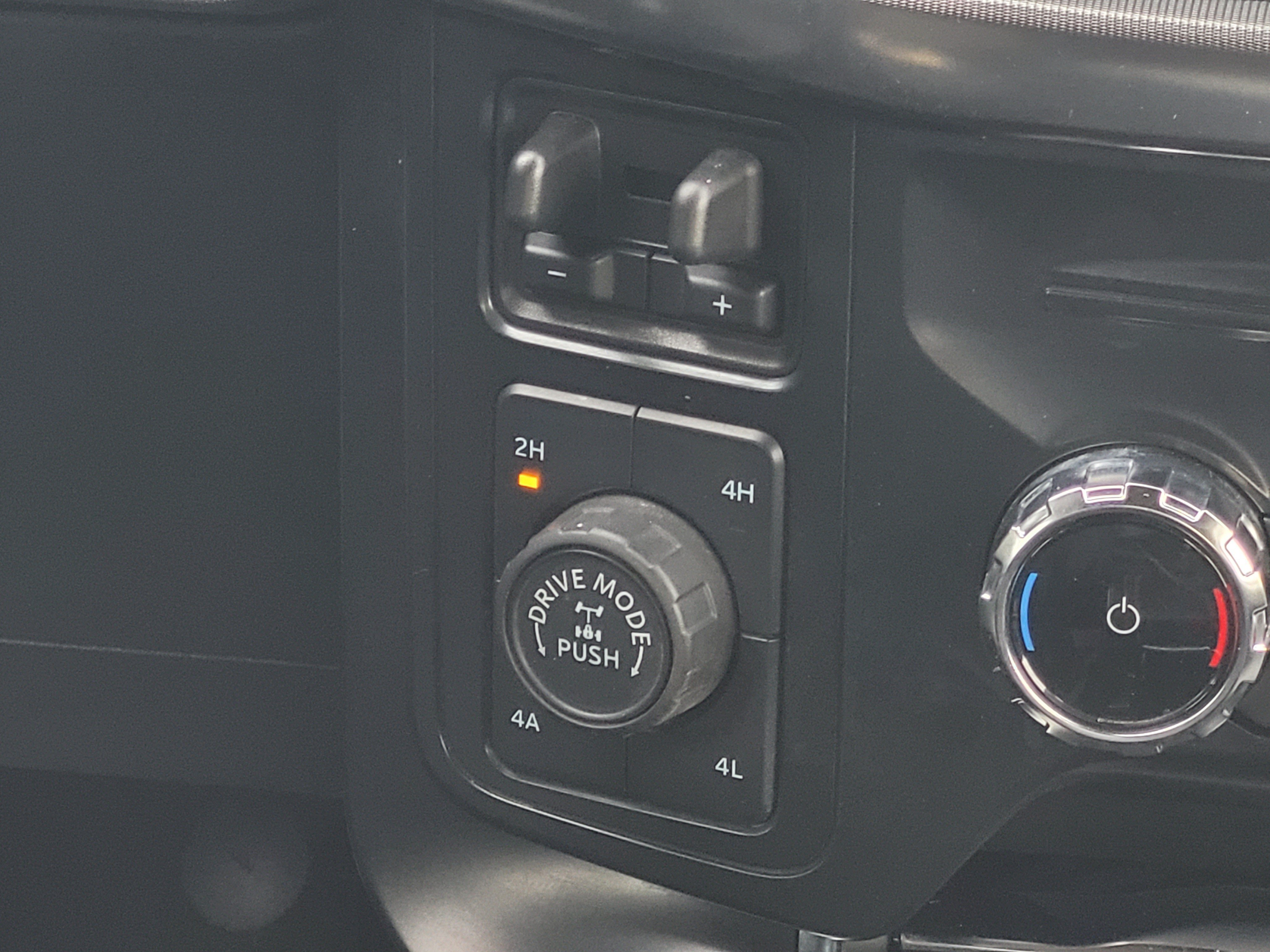 Used 2025 Ford F150 Raptor AWD/4WD image 19
