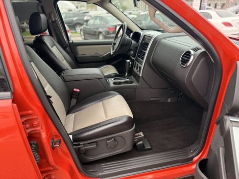 Used 2007 Ford Explorer XLT AWD/4WD image 28