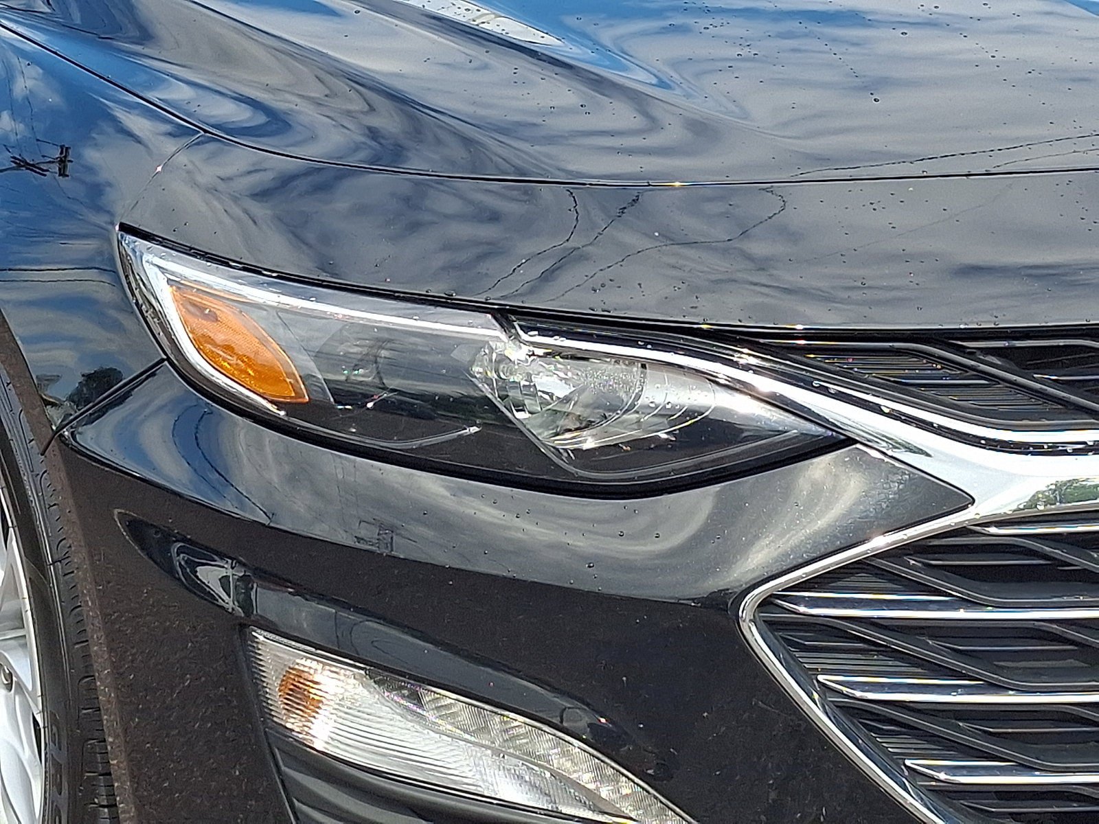 Used 2025 Chevrolet Malibu LT FWD image 9