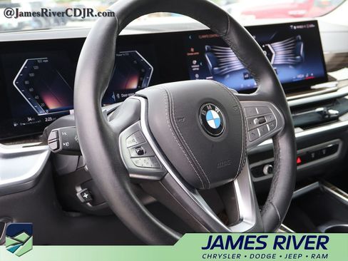 Used 2025 BMW X7 xDrive40i AWD/4WD image 26