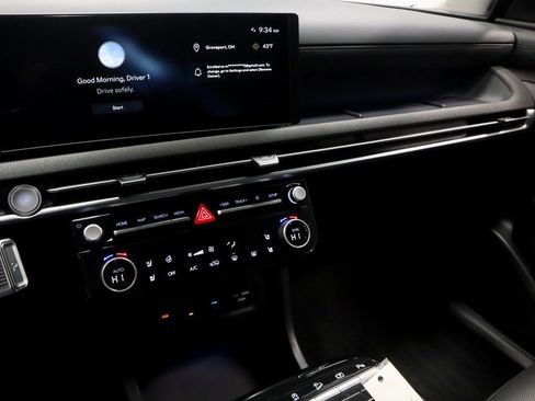 Certified 2025 Hyundai Tucson Limited image 31