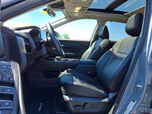 Certified 2023 Nissan Rogue SL w/ SL Premium Package AWD/4WD image 13