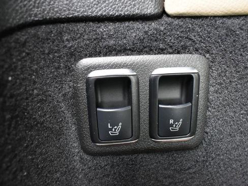Used 2016 Mercedes-Benz GL 550 4MATIC image 50