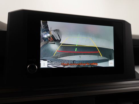 Used 2025 Toyota 4Runner SR5 image 23