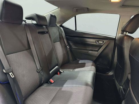 Used 2018 Toyota Corolla SE FWD image 35