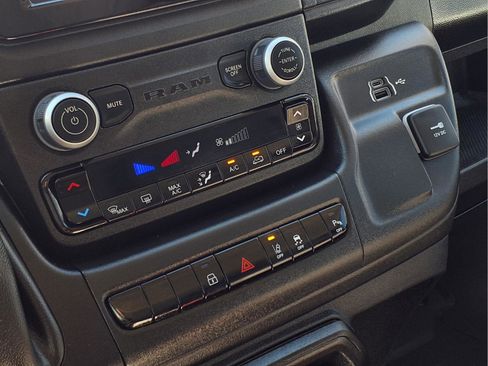 Used 2025 RAM ProMaster 1500 w/ Safety Group image 19