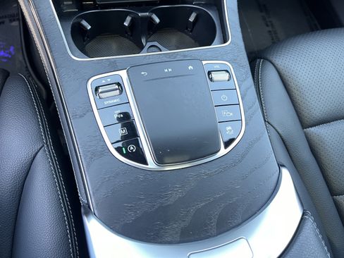 Used 2020 Mercedes-Benz GLC 300 image 19