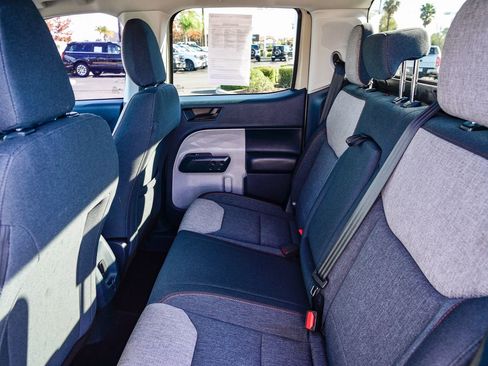 Used 2024 Ford Maverick XLT image 17