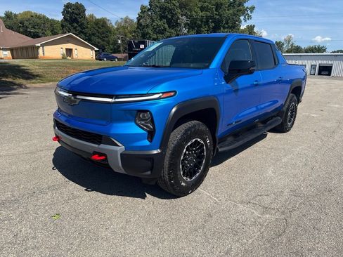 Used 2026 Chevrolet Silverado EV Trail Boss AWD/4WD image 1