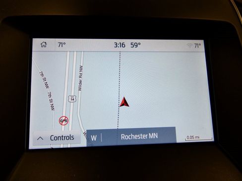 Used 2019 Ford Edge Titanium w/ Canadian Touring Package image 25