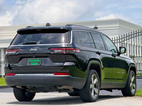 Used 2021 Jeep Grand Cherokee L Limited w/ Luxury Tech Group II AWD/4WD image 11