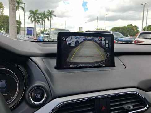 Used 2020 MAZDA CX-9 Touring w/ Touring Premium Package FWD image 18