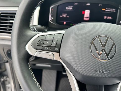Used 2023 Volkswagen Atlas SE image 13