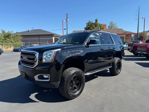 Used 2019 GMC Yukon SLT image 2