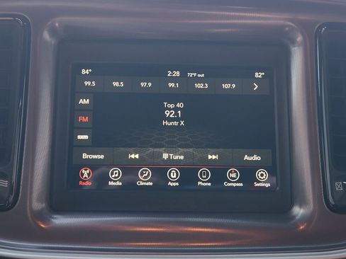 Used 2022 Dodge Challenger SXT image 17