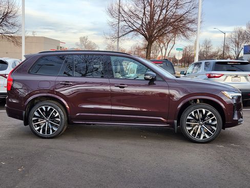 New 2026 Volvo XC90 B6 Ultra w/ Lounge Package image 2