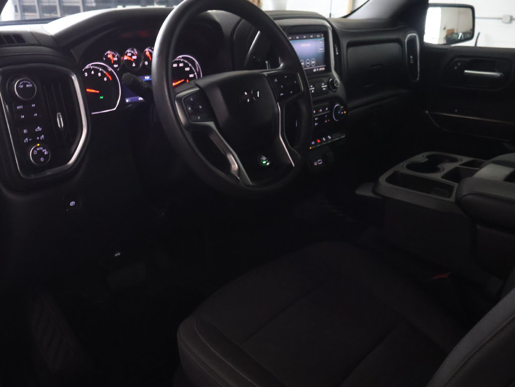 Used 2020 Chevrolet Silverado 1500 RST w/ Z71 Off-Road Package AWD/4WD image 17