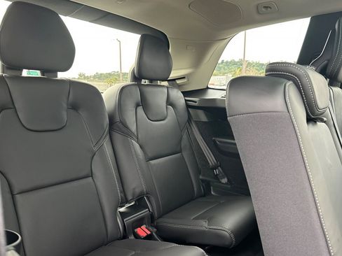 Certified 2023 Volvo XC90 T8 Ultimate image 17