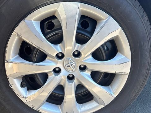 Used 2023 Toyota Corolla LE FWD image 15