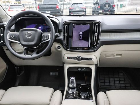 Used 2026 Volvo XC40 B5 Plus w/ Protection Package Premier image 23