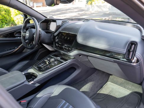 Used 2025 Aston Martin DBX 707 image 38