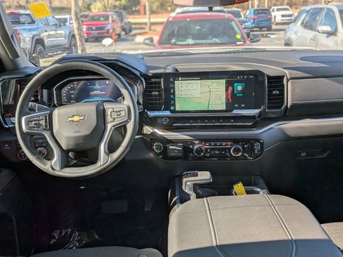 Certified 2025 Chevrolet Silverado 1500 LT w/ Z71 Off-Road Package image 19