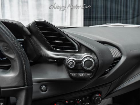 Used 2020 Ferrari 488 Pista Coupe RWD image 15