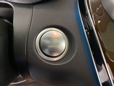 Used 2019 Mercedes-Benz GLC 300 4MATIC image 20