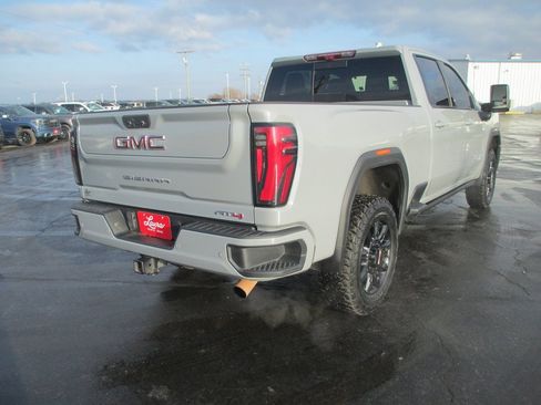 Certified 2024 GMC Sierra 2500 AT4 w/ AT4 Premium Plus Package image 5