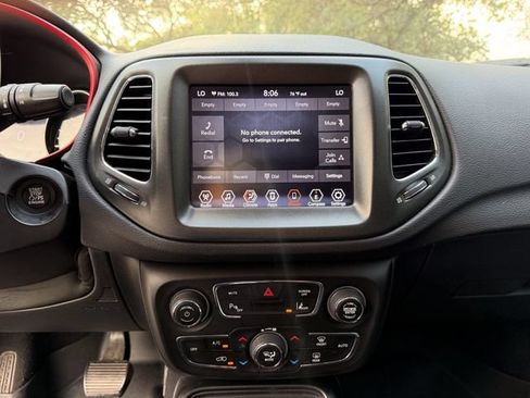 Used 2021 Jeep Compass Trailhawk w/ Trailer Tow Group AWD/4WD image 14