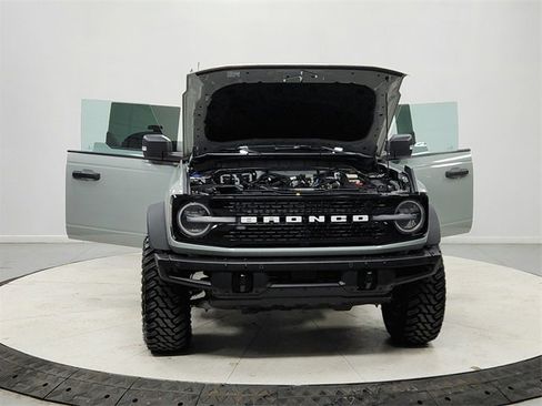 Used 2022 Ford Bronco Wildtrak image 10