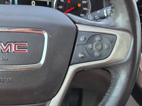 Used 2018 GMC Acadia SLT FWD image 25