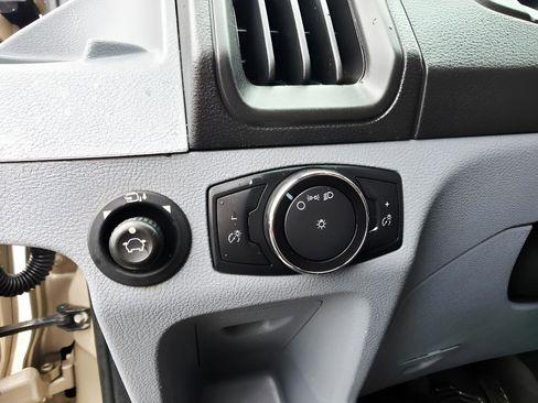 Used 2018 Ford Transit 350 XL RWD image 22