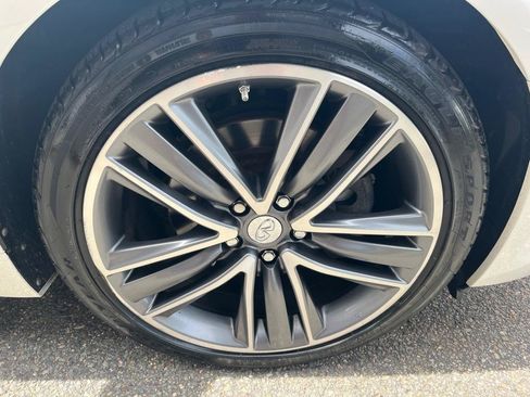 Used 2017 INFINITI Q50 3.0t Premium w/ Driver Assistance Package AWD/4WD image 9