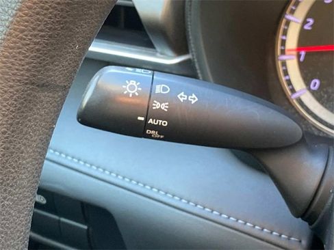 Used 2022 Toyota Highlander L image 21