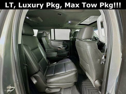 Used 2018 Chevrolet Suburban LT image 32