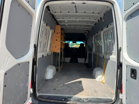 Used 2020 Mercedes-Benz Sprinter 2500 w/ Driver Convenience Package image 24