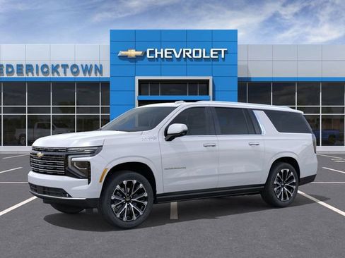 New 2026 Chevrolet Suburban High Country image 2