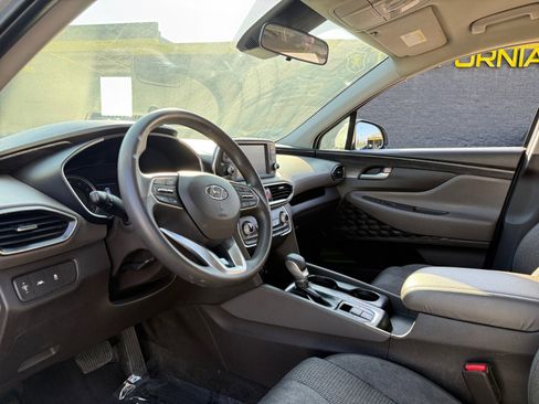 Used 2020 Hyundai Santa Fe SE image 15