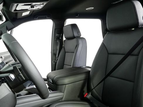 New 2026 Chevrolet Tahoe LT image 5