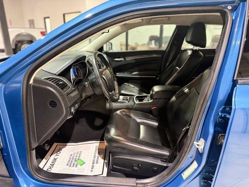 Used 2021 Chrysler 300 Touring L RWD image 16