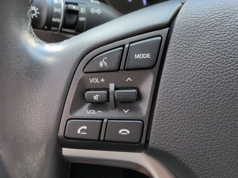 Used 2020 Hyundai Tucson Limited FWD image 25
