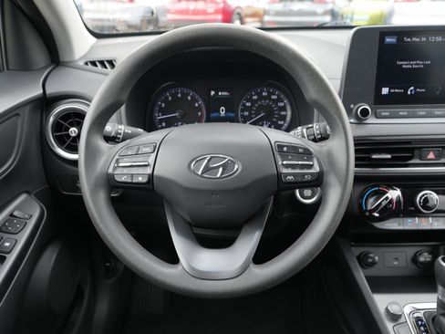 Used 2022 Hyundai Kona SEL AWD/4WD image 16