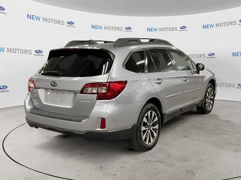 Used 2017 Subaru Outback 2.5i Limited image 5