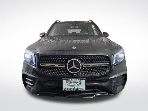 Used 2022 Mercedes-Benz GLB 250 4MATIC image 2