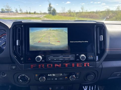 Certified 2025 Nissan Frontier PRO-4X AWD/4WD image 18